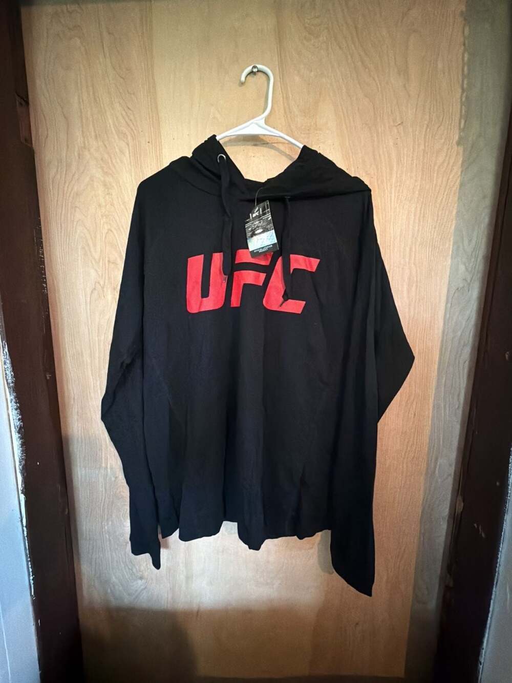 UFC Official Licensed Product Core Logo lightweight Hoodie